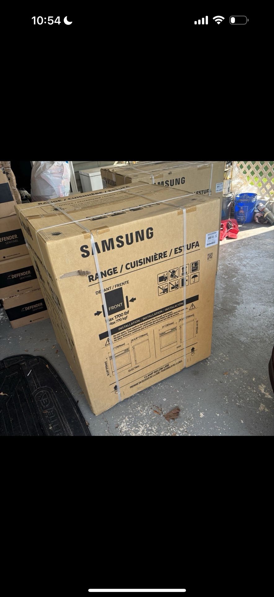 $2,000 MSRP - Samsung Bespoke 30-in 5 burners 6-cu ft Air Fry Convection Oven Natural Gas Range