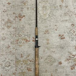 Shimano Clarus 6’6” Medium Heavy Graphite Baitcasting Fishing Rod