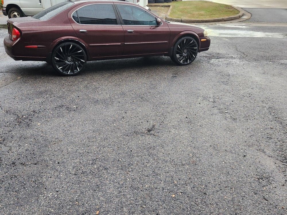 2000 Nissan Maxima