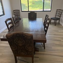 Dinner table With Chairs