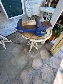 Central forge vise 4 inch