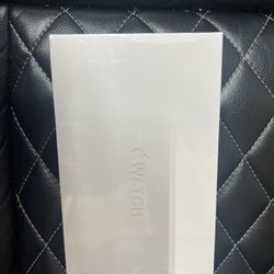 Apple Watch 49mm Ultra 2 Titanium Case Black ocean Strap