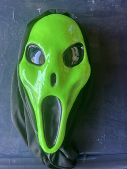 Glow In The Dark Alien Mask