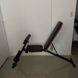 Adjustable & Foldable Weight Bench