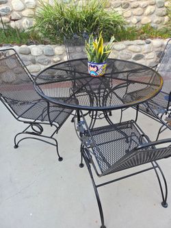 Vintage Woodward style wrought iron mesh patio dining set 5pcs