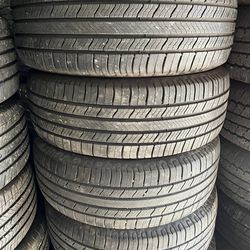 Vendo 225/65/R17 Michelin las 4 llantas por $165