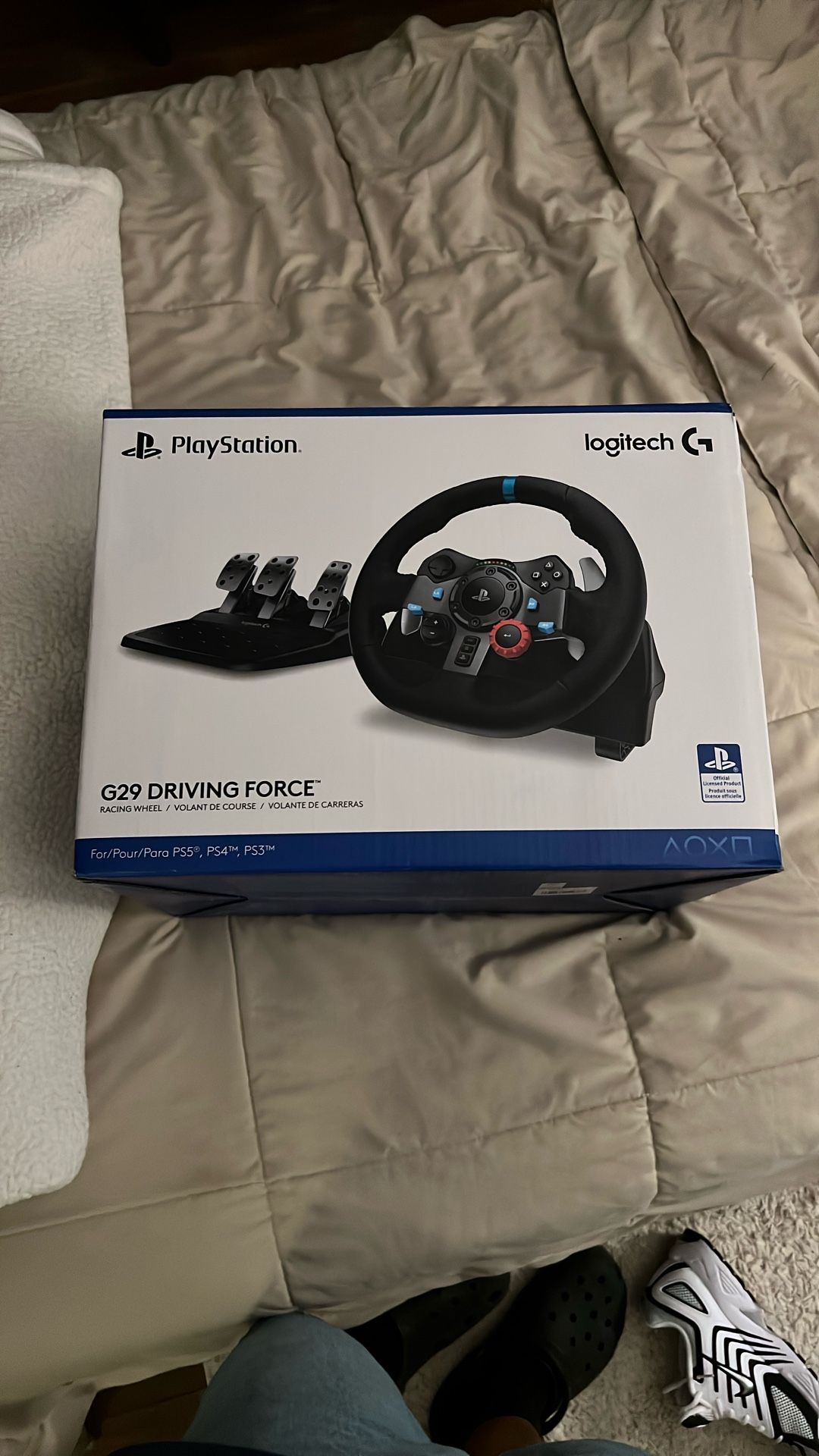 Logitech G29 Driving Force Racing Wheel and Pedals