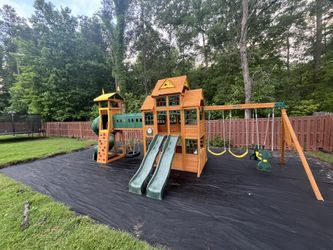 Bear Cave Lodge Swing Set