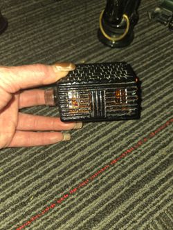 AVON. COLLECTABLE LOG CABIN PERFUME BOTTLE