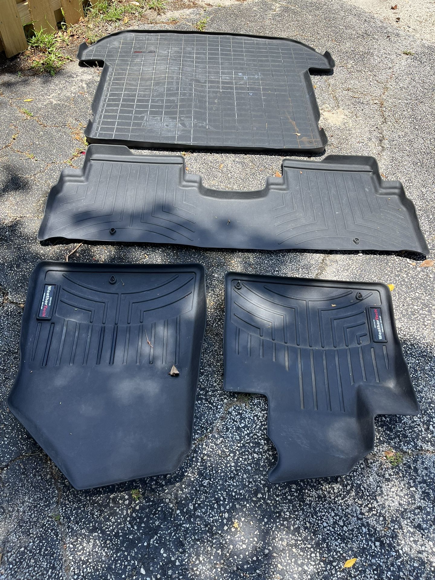 Weather tech floor & cargo liners