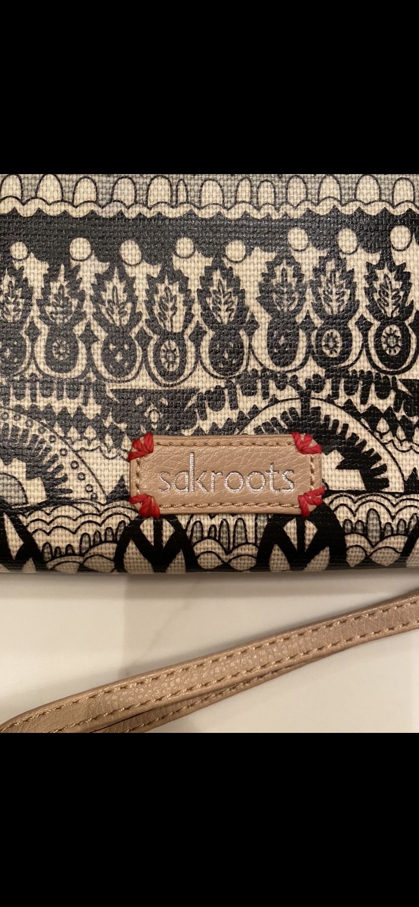 Sakroots Coated Canvas Wristlet (retail $59) 8x5” like new!