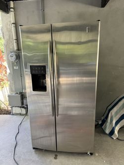 GE Refrigerator