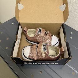 Girls Converse Shoes Size 4