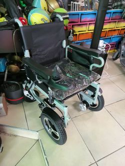 Foldable Electric Wheelchair
