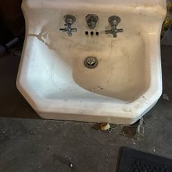 1968 Sink Porcelain Iron Cast