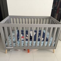 Baby Crib 