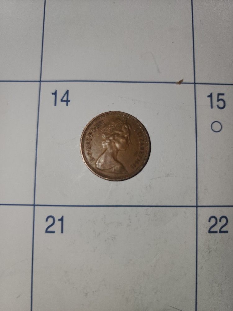 Rare 1971 Queen Elizabeth II New Penny United Kingdom