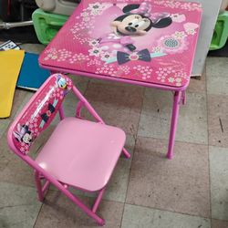 Minnie mouse foldable table and chair