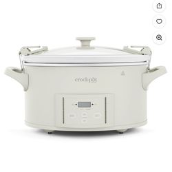 The Crock Pot Design Series 7 Quart Cook Carry Slow Cooker with a Digital Locking Lid is a powerful and versatile kitchen appliance. With a maximum ti
