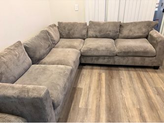 Sectional Couch with ottoman