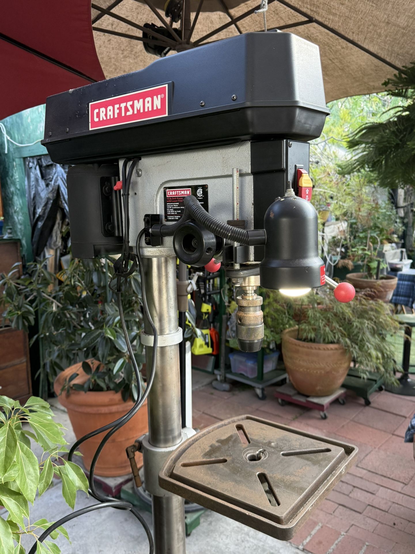 Craftsman 15-in Drill Press With Keyless Chuck