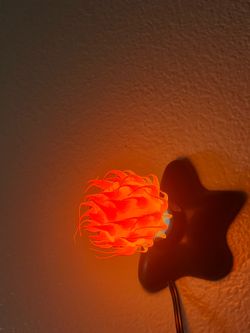 Vintage 90s spike light bulb