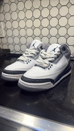 Jordan 3 midnight navy