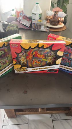 Ascended heroes Mega ex box