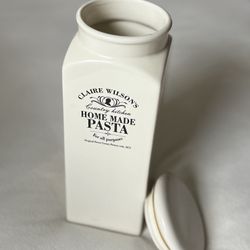  Claire Wilson Pasta Container