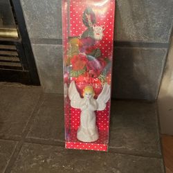 VDAY Angel With Roses