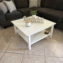 Living Room Table 