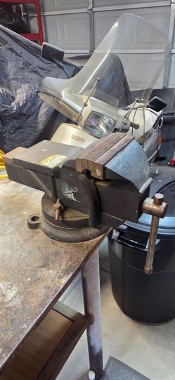 6" Heavy Duty Bench Vice