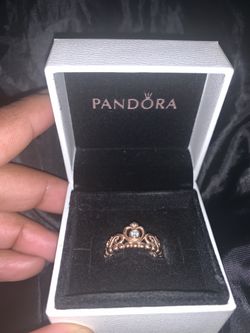 ROSE GOLD PANDORA PRINCESS TIARA RING