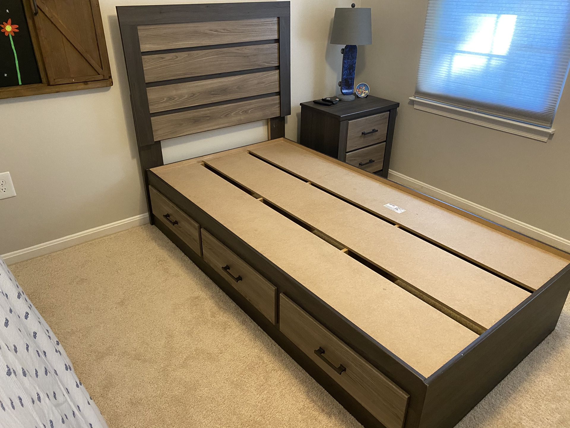 Twin Size Platform Bed