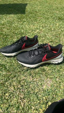 Golf shoes