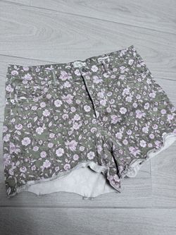 Green/pink Flower Shorts