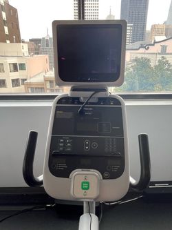 Precor 842i Recumbent Bike
