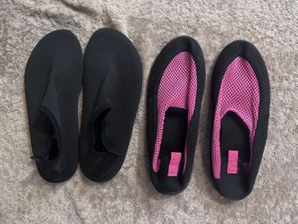 2 pairs of women’s water shoes