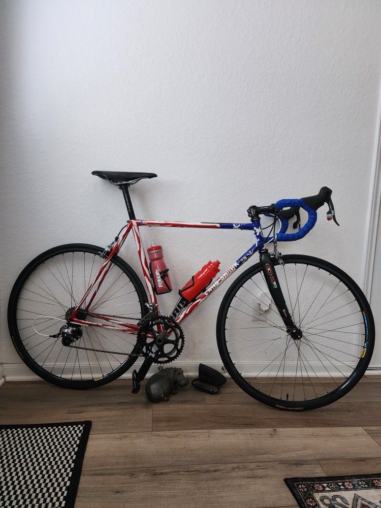 Landshark 56cm Road Bike