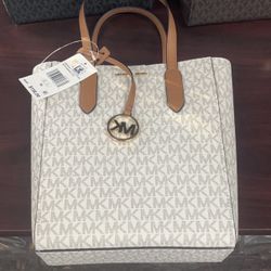 MK 👜 Tote Bag With Be original Tags 