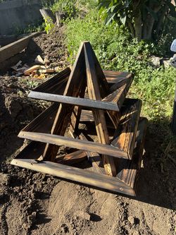 Planter box pyramid