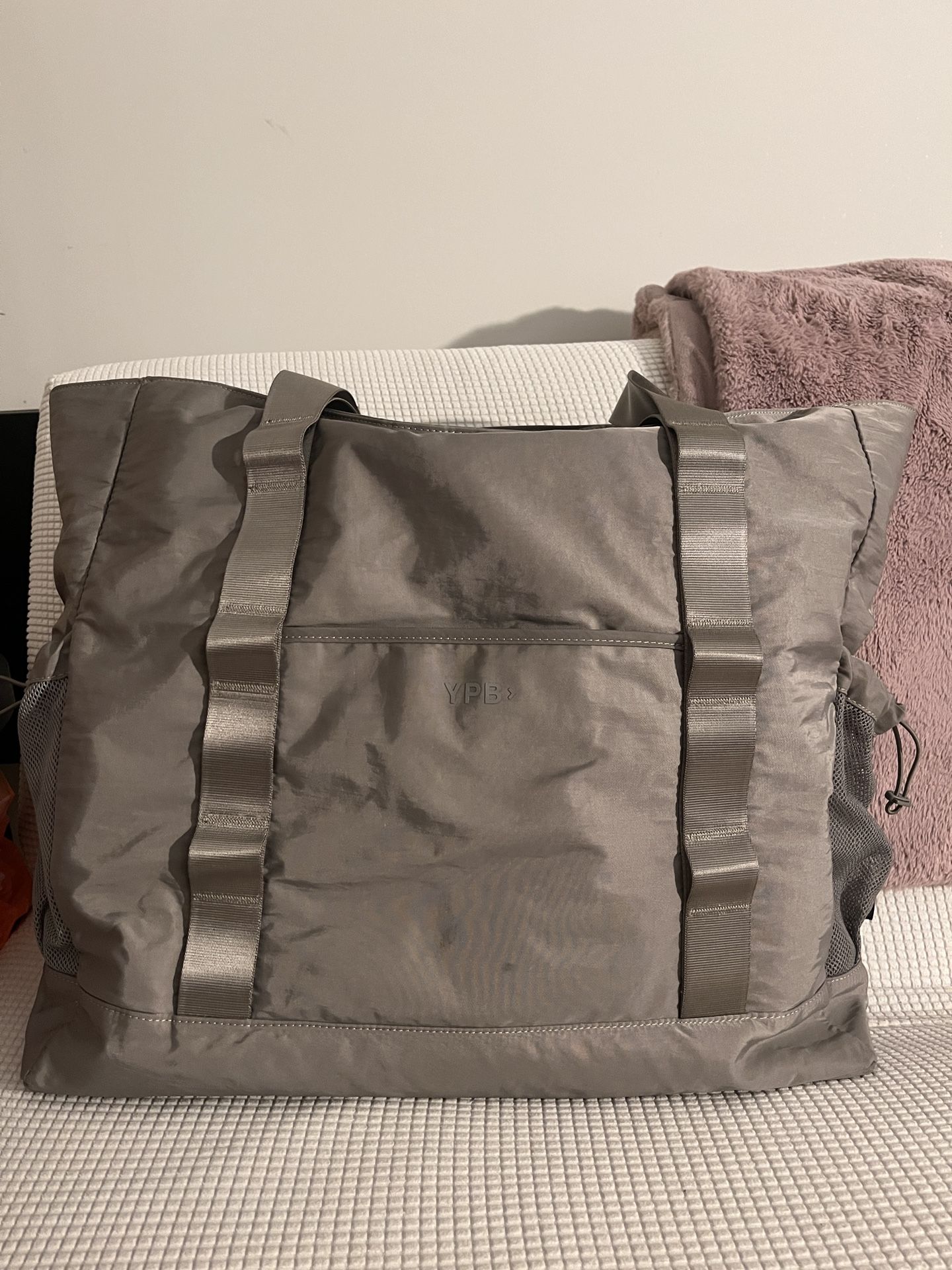 Abercrombie YPB Iconic Tote Bag