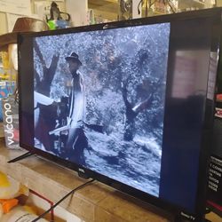 Onn Roku Smart TV NEW