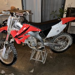 Dirt bikes 