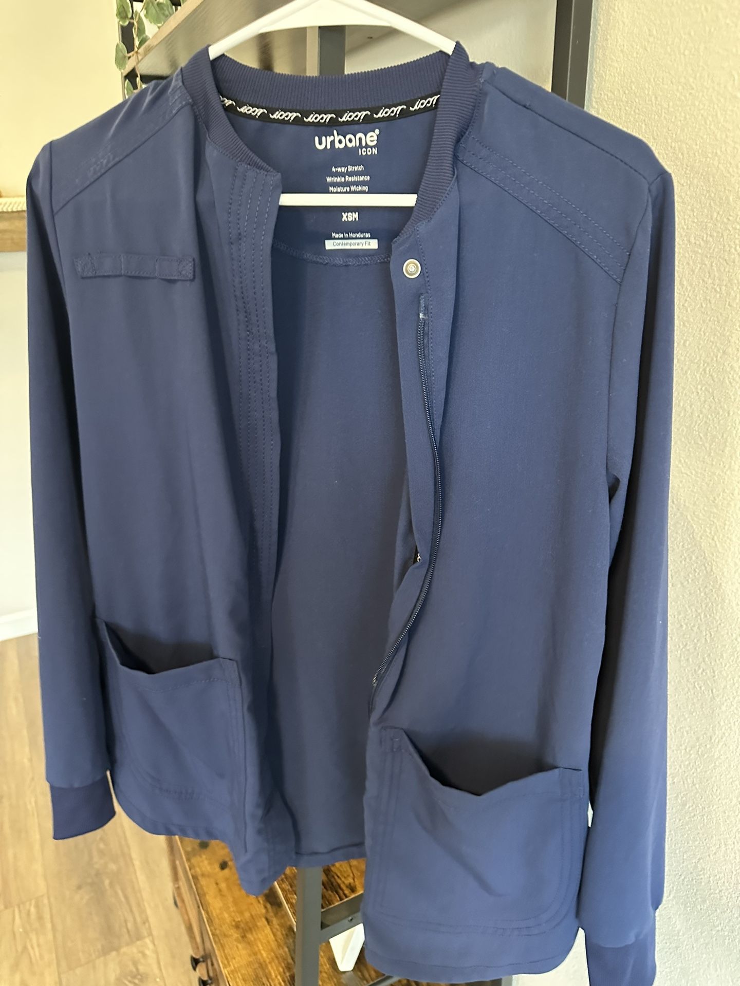 Urbanne Navy Blue Scrub Jacket (Size xS)