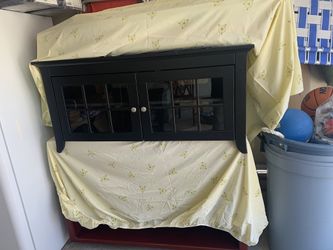Black ‘& Glass Media Cabinet