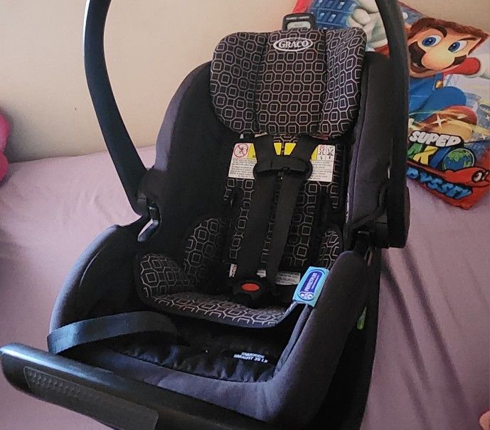 Snugride Snugfit 35LX Infant Carseat