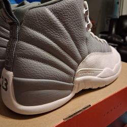 Jordan 12 Stealth SZ 10 AUTHENTIC 