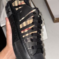 black burberry shoes