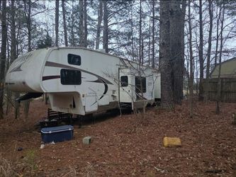 RV keystone Laredo 32rs